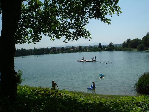 Radtour von München zum Bibisee bei Königsdorf: Blick über den Bibisee