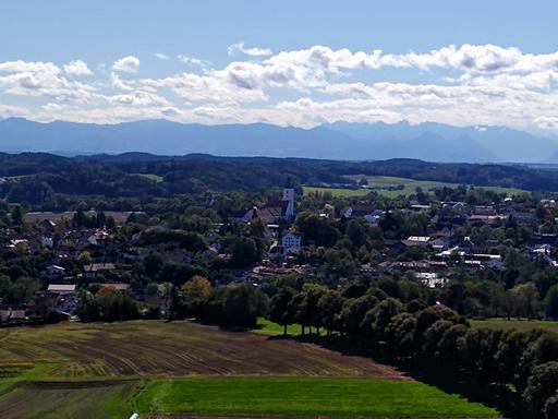 Radtouren zu Aussichtspunkten im Münchner Nordosten: Aussicht vom Aussichtsturm Ludwigshöhe in Ebersberg