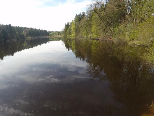 Radtour von München nach Pähl zum Hochschlossweiher: Blick auf den Hochschlossweiher