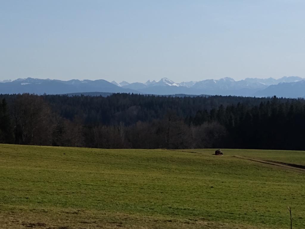 Radtour von München zur Ludwigshöhe bei Kleindingharting: Blick von der Ludwigshöhe aus