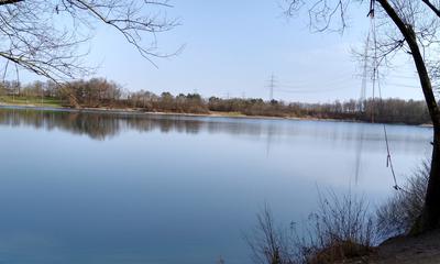 Radtour von München an den Echinger See zum Baden: Blick auf den Echinger See