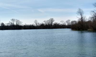 Radtour von München an den Langwieder See zum Baden: Blick auf den Langwieder See