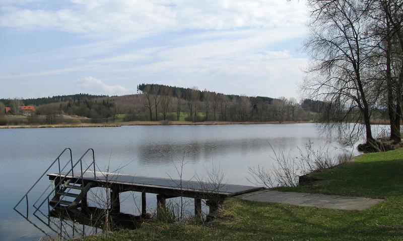 Radtour von München nach Weilheim: Blick auf den Dietlhofer See