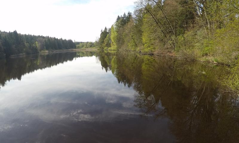 Radtour von München nach Pähl zum Hochschlossweiher: Blick auf den Hochschlossweiher